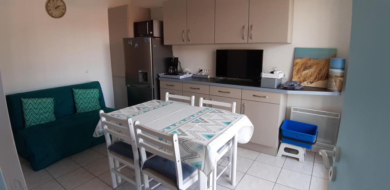 Appartement 2 min à pied de la mer et du centre ville Saint-Georges-de-Didonne Esterno foto